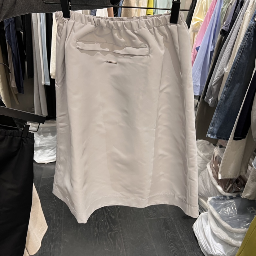 TUG韓國直郵㊣東大門實拍女裝新品人氣25春夏休閑熱賣時尚短裙TUG短裙