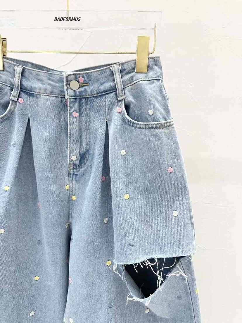 BADFORMUS韓國直郵㊣東大門實拍女裝新品時尚推薦牛仔褲刺繡BADFORMUS牛仔褲