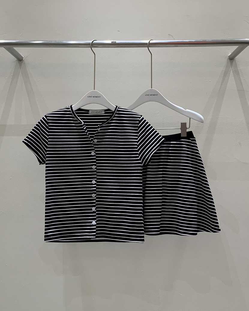 LOVE MOMENT直郵韓國代購㊣女裝新品時尚熱賣套裝套裝開衫LOVE MOMENT套裝圖色3