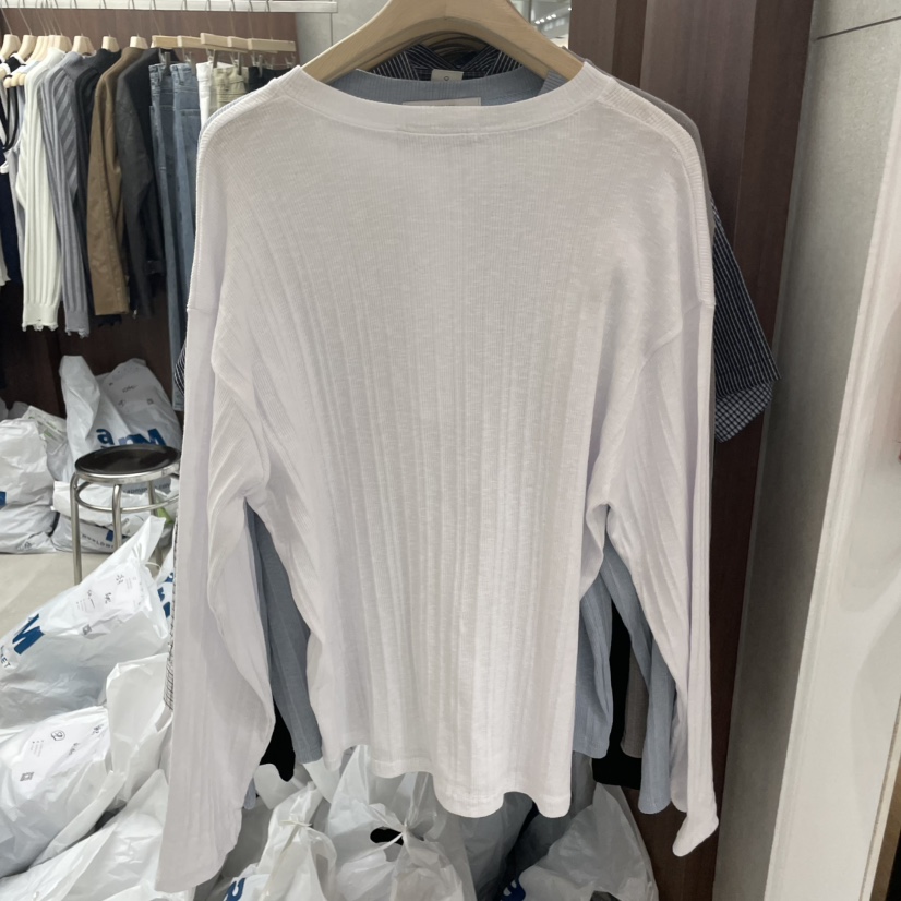 OHNIW韓國代購女裝新品時尚推薦25春夏熱賣真品休閑職業T恤OHNIW-男裝T恤