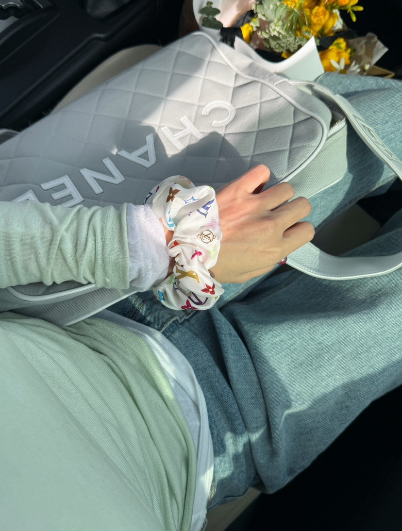 ON:UP東大門代購女士新款25春夏時尚職業休閑人氣長袖T恤亞麻ON:UP長袖T恤