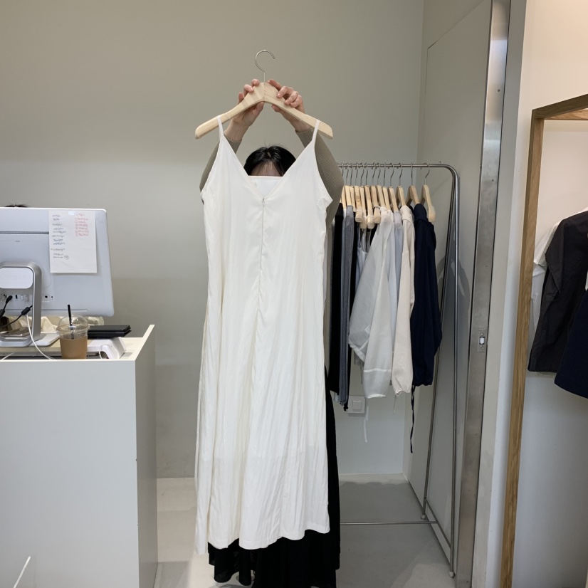 OUTRENE韓國直郵㊣東大門實拍女裝新款人氣25春夏推薦連衣裙OUTRENE連衣裙