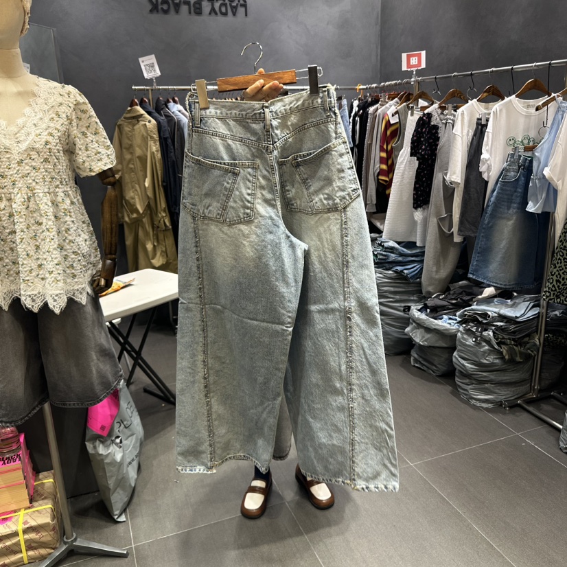 LADYBLACK韓國㊣直郵東大門代購女裝新品人氣推薦牛仔褲口袋LADYBLACK牛仔褲