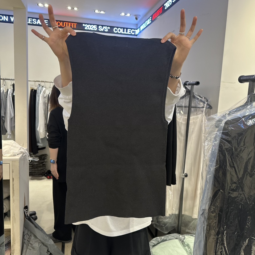 OUTFIT東大門實拍女裝新款時尚推薦25春夏熱賣職業真品馬甲OUTFIT馬甲