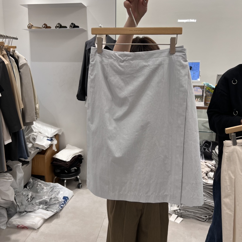 ANN MARGRET(此品牌名稱會遭售假投訴,建議淘寶店鋪商品名稱中不要使用)直郵韓國代購㊣女裝新品推薦半身裙中短裙褶皺sk含腰帶GRETA.Y半身裙/中短裙