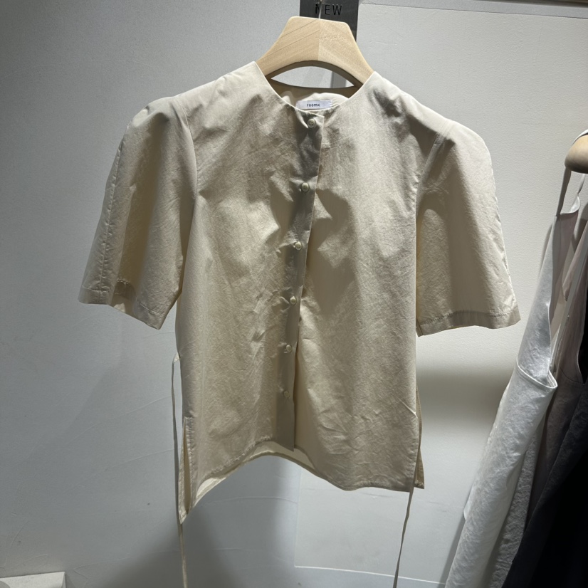 ROOM K-P韓國直郵㊣女裝新款人氣熱賣推薦時尚襯衫蕾絲衫ROOM K襯衫/蕾絲衫圖色2