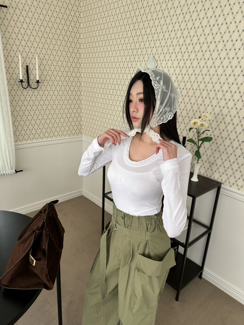 BLACK RIBBON-A韓國直郵㊣東大門實拍女裝新款25春夏長袖T恤BLACK RIBBON-A長袖T恤