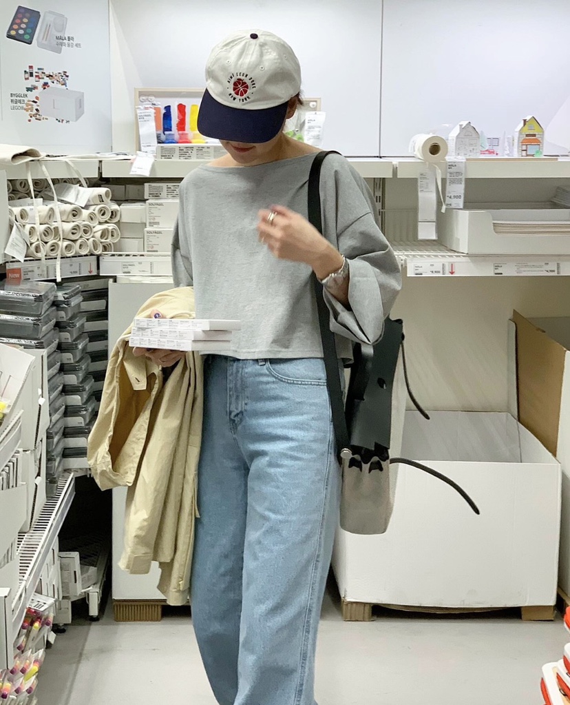 COURGETTE韓國直郵㊣東大門實拍女裝新品熱賣時尚長袖T恤短款COURGETTE長袖T恤