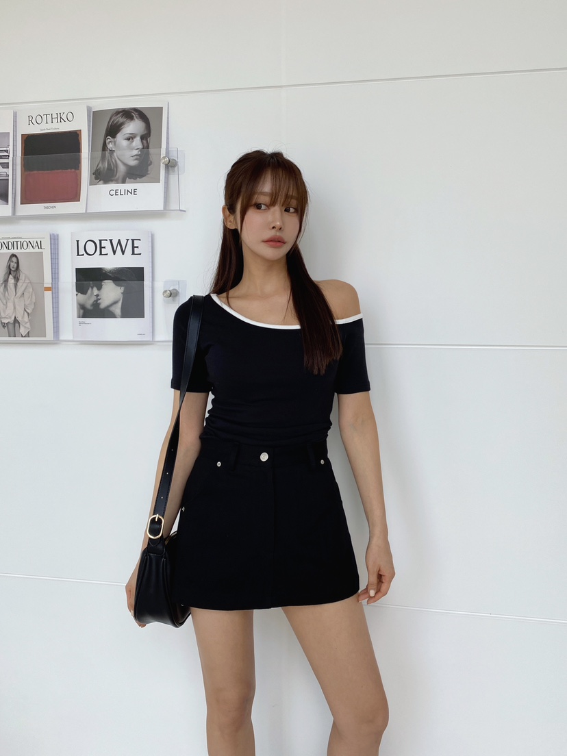 CLOTH韓國直郵㊣女裝新品休閑人氣25春夏時尚推薦熱賣T恤CLOTHT恤圖色2