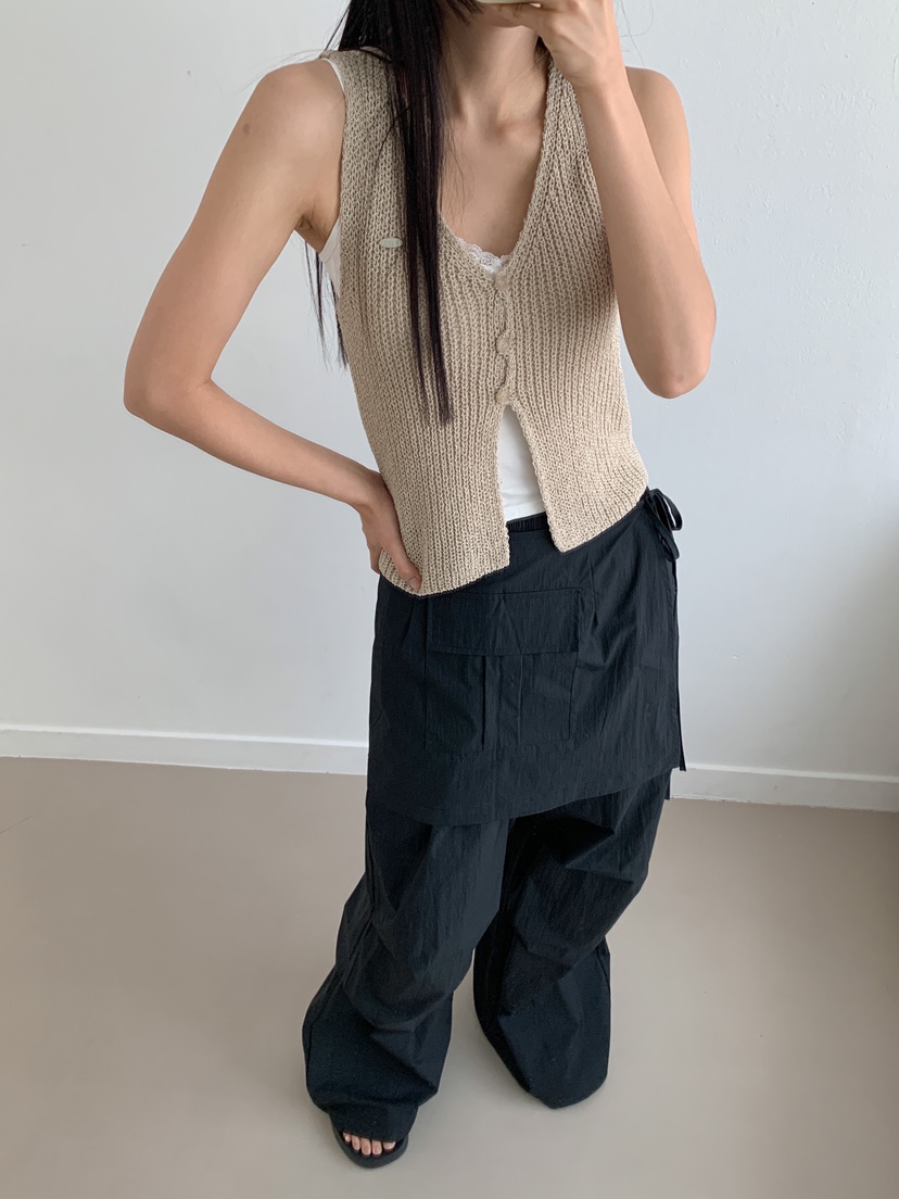 GOYOU韓國㊣直郵東大門代購女裝新款推薦時尚吊帶背心羊毛衫de goyou吊帶/背心
