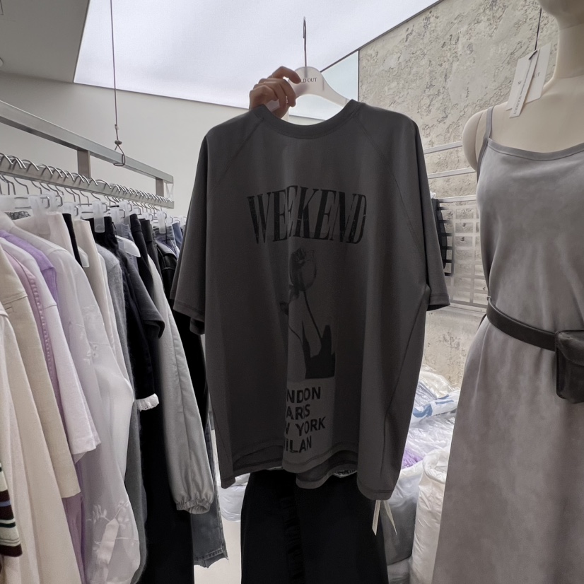 SOLD OUT直郵韓國代購㊣女裝新品休閑時尚人氣25春夏推薦T恤SOLD OUTT恤圖色2