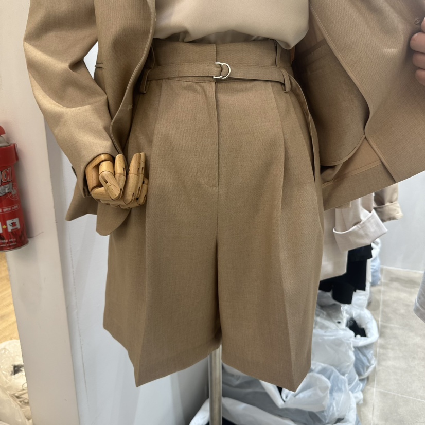 ENVY韓國直郵㊣女裝新品人氣熱賣時尚休閑25春夏短褲含腰帶ENVY短褲圖色1