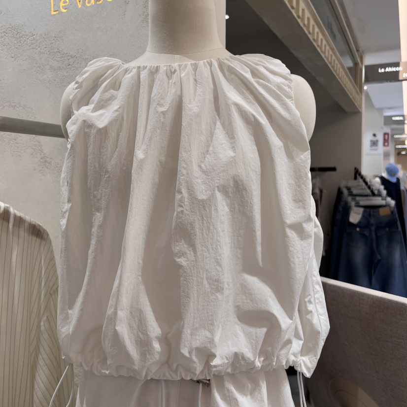 LE VASE韓國直郵㊣東大門實拍女裝新品人氣25春夏吊帶背心LE VASE吊帶/背心
