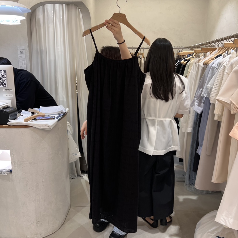 LE VASE韓國直郵㊣女裝新品25春夏時尚熱賣推薦休閑連衣裙LE VASE連衣裙圖色2
