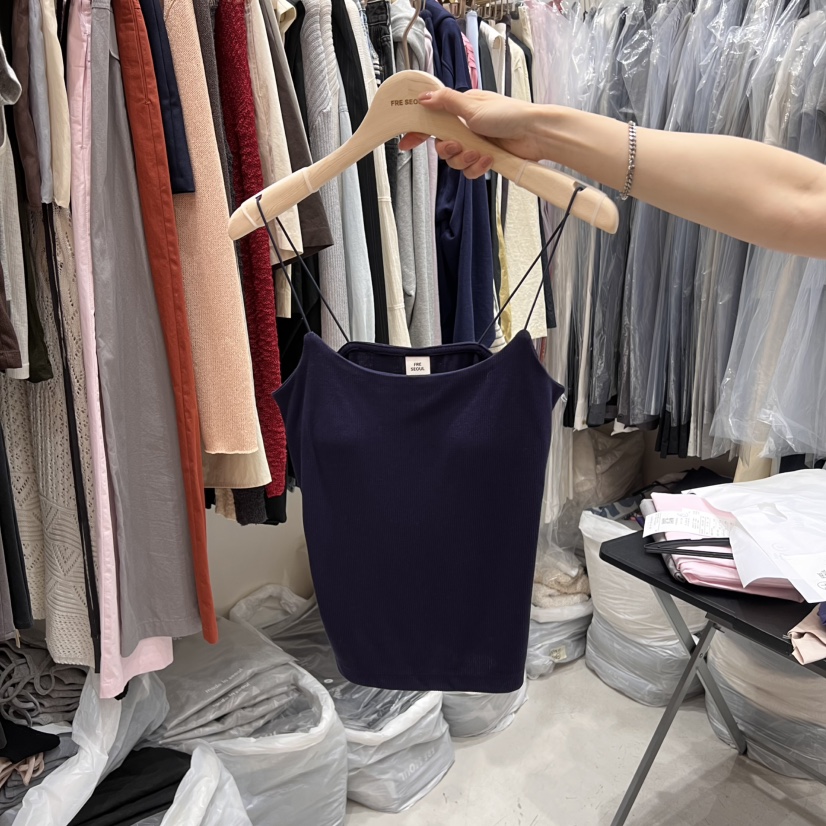 FRE直郵韓國代購㊣女裝新款25春夏時尚休閑熱賣推薦吊帶背心FRE吊帶/背心圖色1