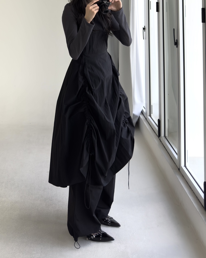 NOV7韓國直郵㊣東大門實拍女裝新品休閑25春夏人氣時尚連衣裙the ebony eyes/NOV7連衣裙