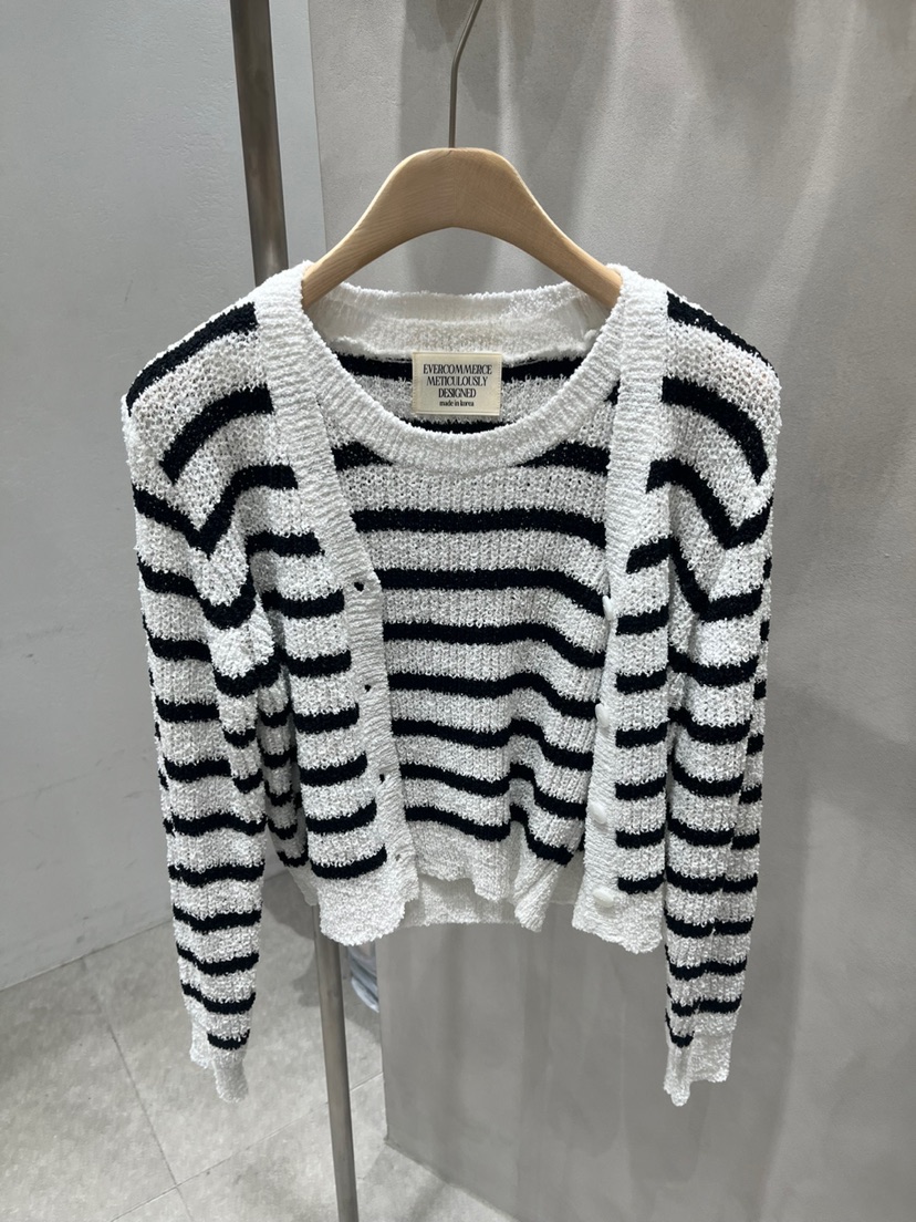 EVERCOMMERCE METICULOUSLY DESIGNED韓國代購女裝新款人氣套裝EVERCOMMERCE METICULOUSLY DESIGNED套裝