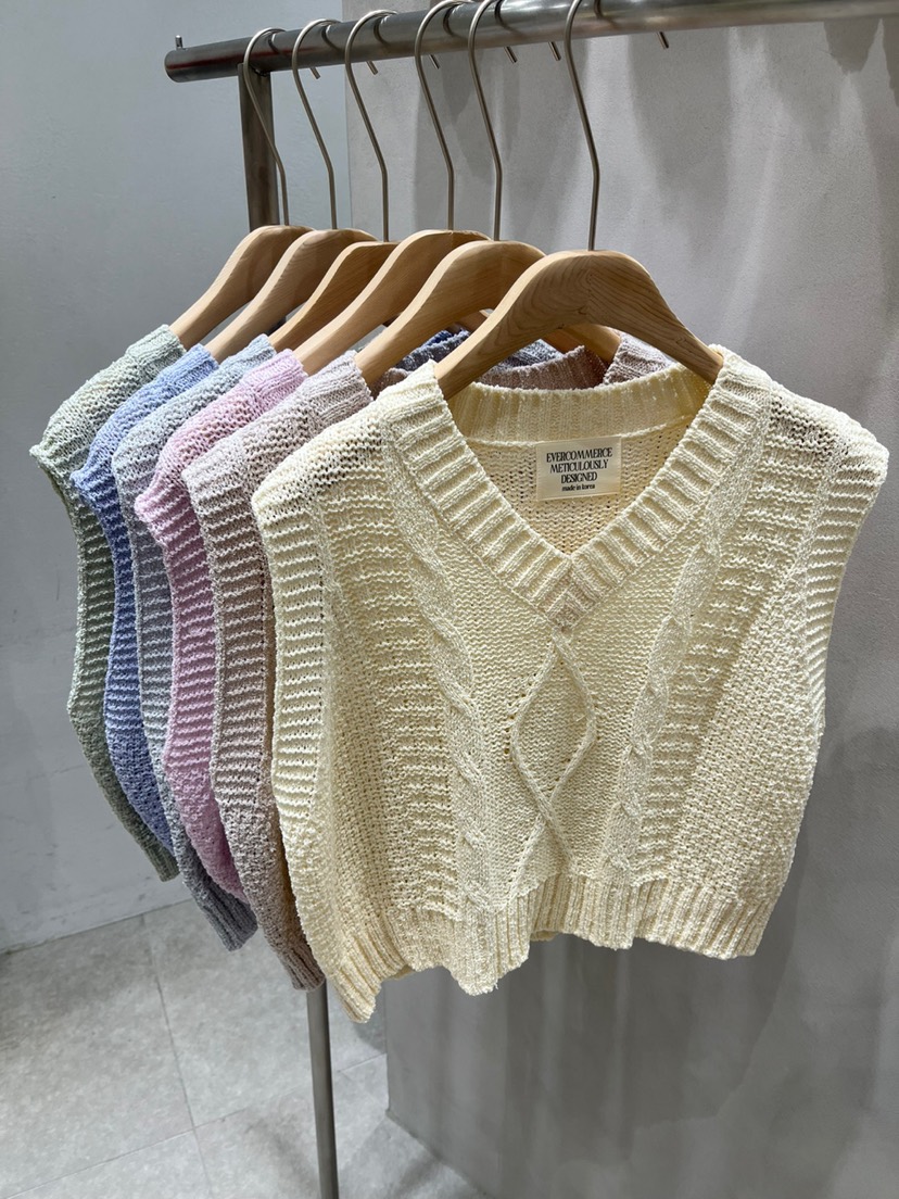 EVERCOMMERCE METICULOUSLY DESIGNED東大門實拍女裝新款時尚馬甲EVERCOMMERCE METICULOUSLY DESIGNED馬甲