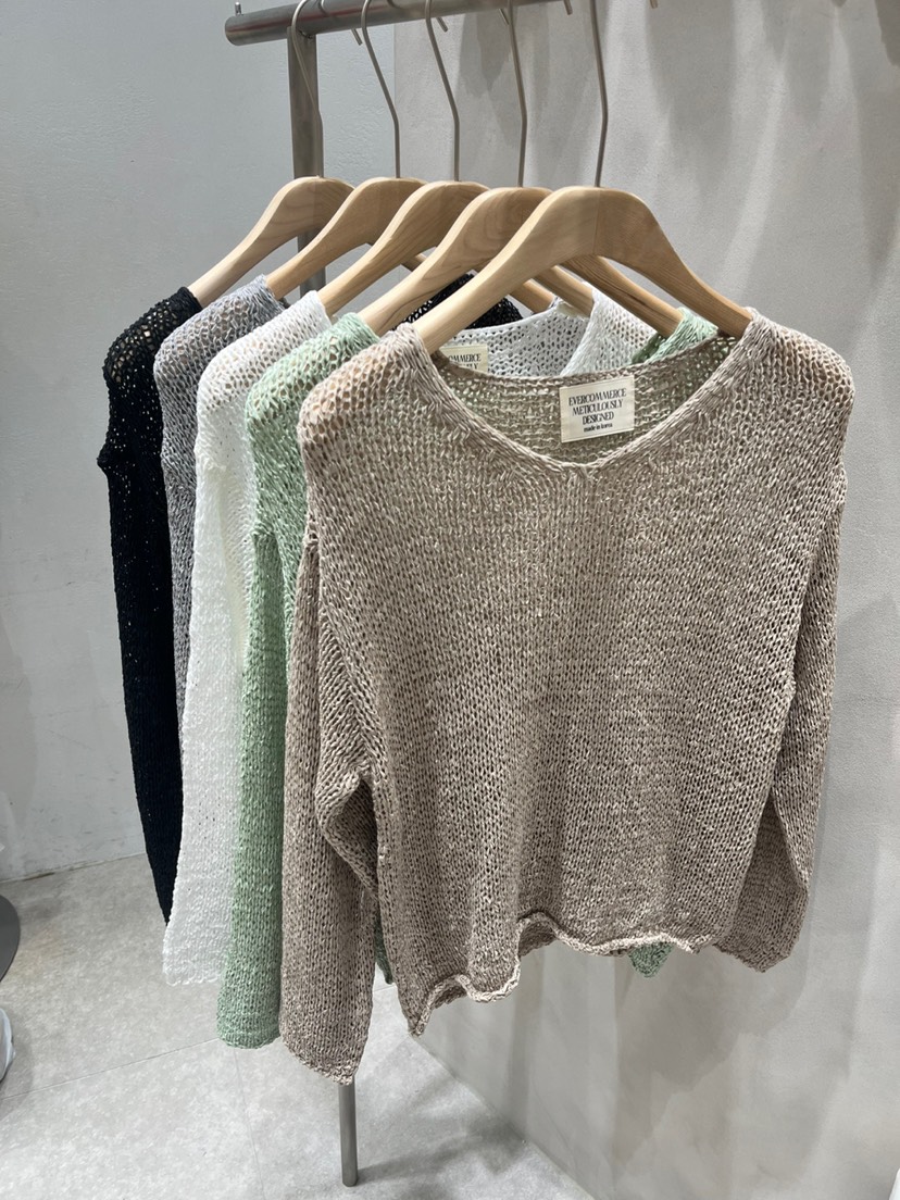 EVERCOMMERCE METICULOUSLY DESIGNED韓國直郵女裝新品推薦針織衫EVERCOMMERCE METICULOUSLY DESIGNED針織衫