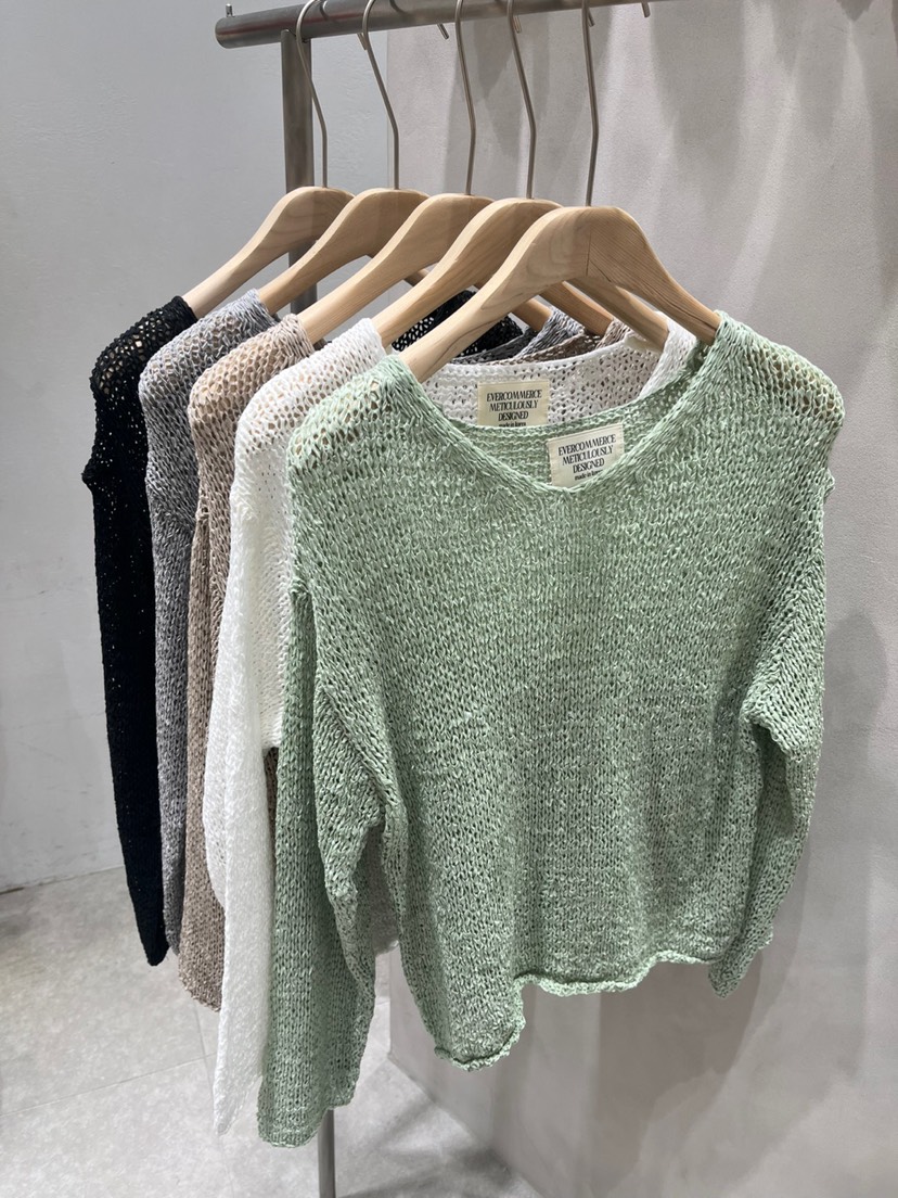 EVERCOMMERCE METICULOUSLY DESIGNED韓國直郵女裝新品推薦針織衫EVERCOMMERCE METICULOUSLY DESIGNED針織衫