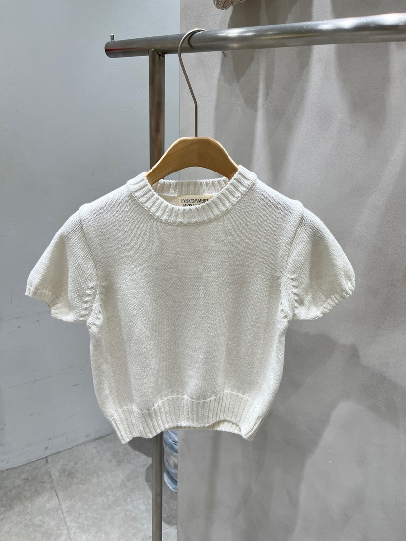 EVERCOMMERCE METICULOUSLY DESIGNED韓國㊣直郵東大門代購女裝新品熱賣針織衫EVERCOMMERCE METICULOUSLY DESIGNED針織衫圖色1