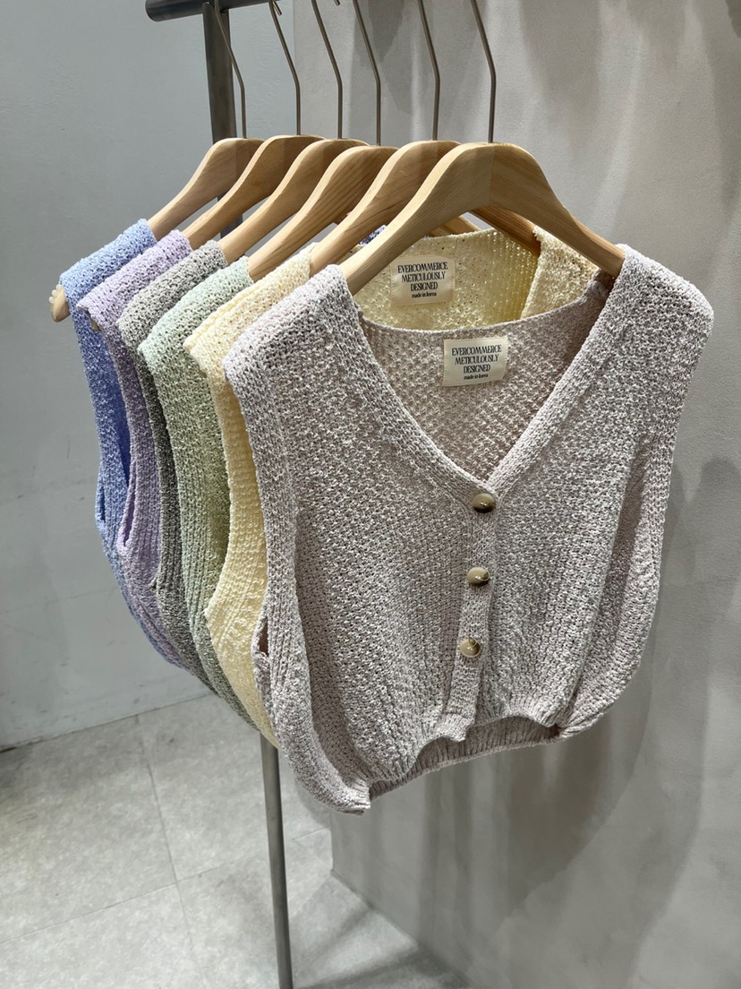 EVERCOMMERCE METICULOUSLY DESIGNED韓國直郵㊣東大門實拍女裝新品人氣馬甲EVERCOMMERCE METICULOUSLY DESIGNED馬甲