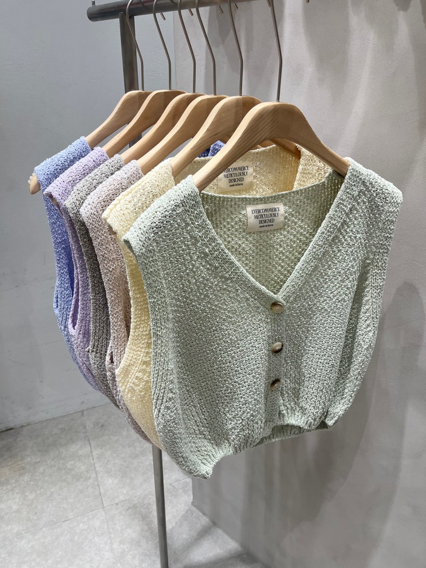 EVERCOMMERCE METICULOUSLY DESIGNED韓國直郵㊣東大門實拍女裝新品人氣馬甲EVERCOMMERCE METICULOUSLY DESIGNED馬甲