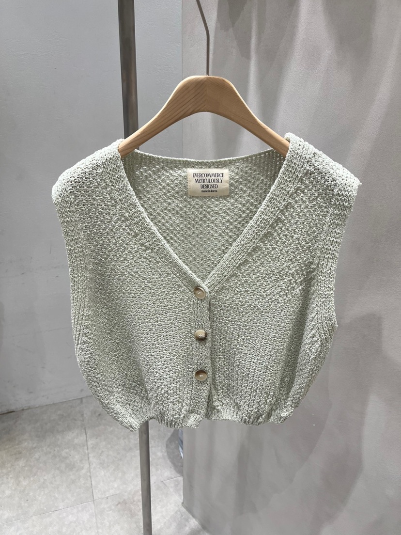 EVERCOMMERCE METICULOUSLY DESIGNED韓國直郵㊣東大門實拍女裝新品人氣馬甲EVERCOMMERCE METICULOUSLY DESIGNED馬甲圖色2
