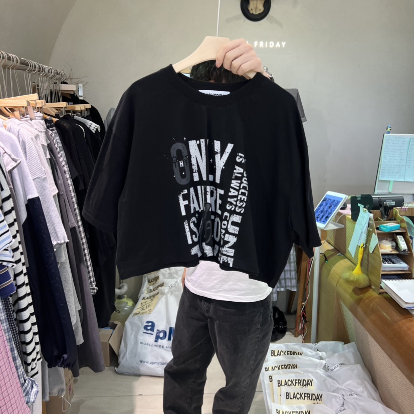 BLACKFRIDAY韓國直郵㊣女裝新款推薦休閑熱賣人氣時尚25春夏T恤BLACK FRIDAYT恤圖色4