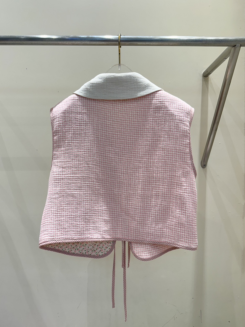 81 MARKET-L韓國㊣直郵東大門代購女裝新品推薦人氣熱賣馬甲81 MARKET-L馬甲
