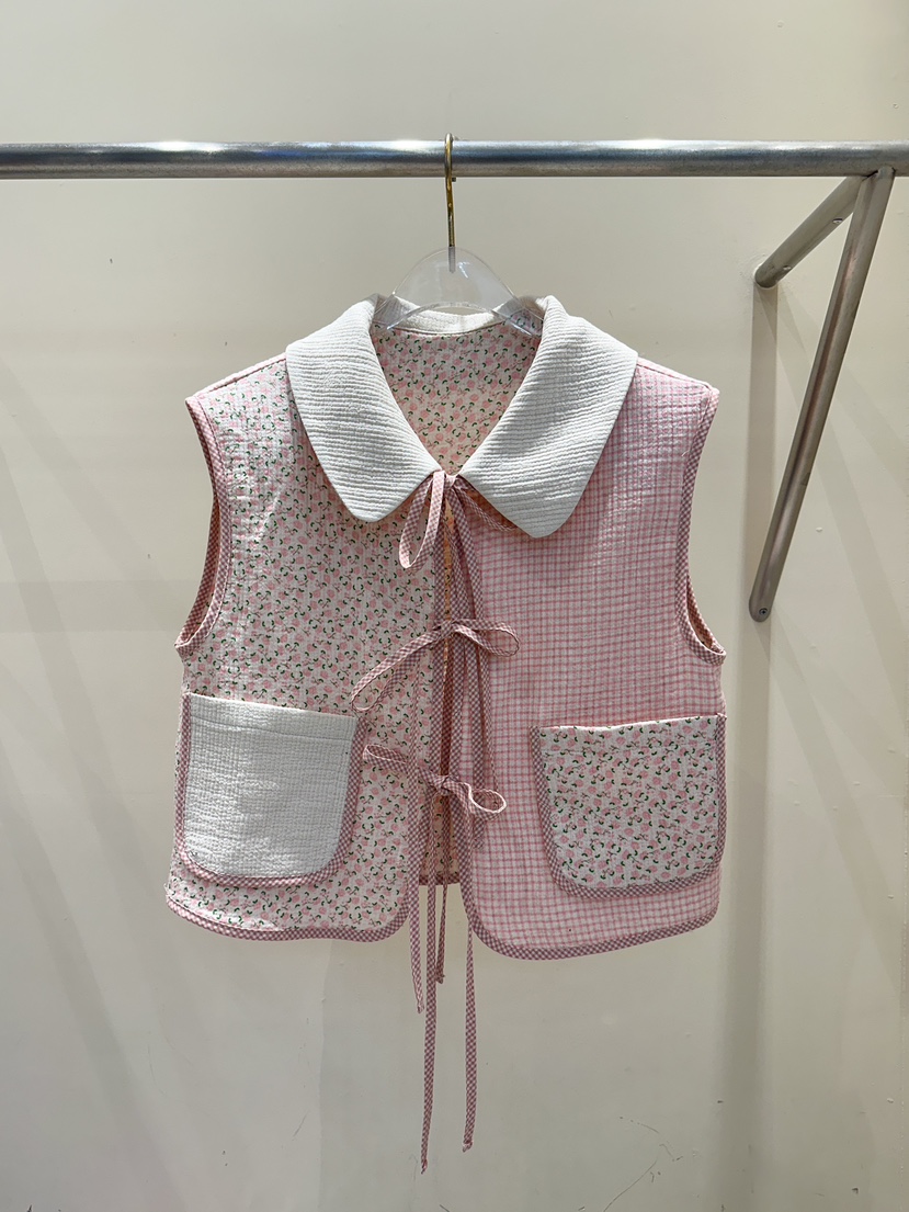 81 MARKET-L韓國㊣直郵東大門代購女裝新品推薦人氣熱賣馬甲81 MARKET-L馬甲