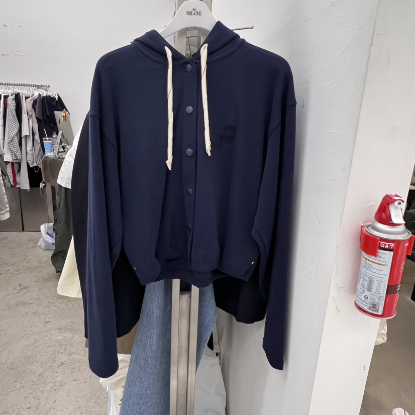BREATHE韓國直郵㊣東大門實拍女裝新品人氣熱賣推薦衛衣拉鏈BREATHE衛衣圖色3