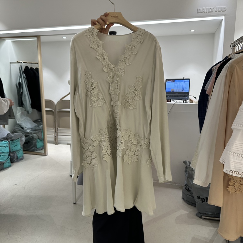 DAILYJUD韓國直郵㊣東大門實拍女裝新款時尚推薦人氣連衣裙DAILY JUD連衣裙