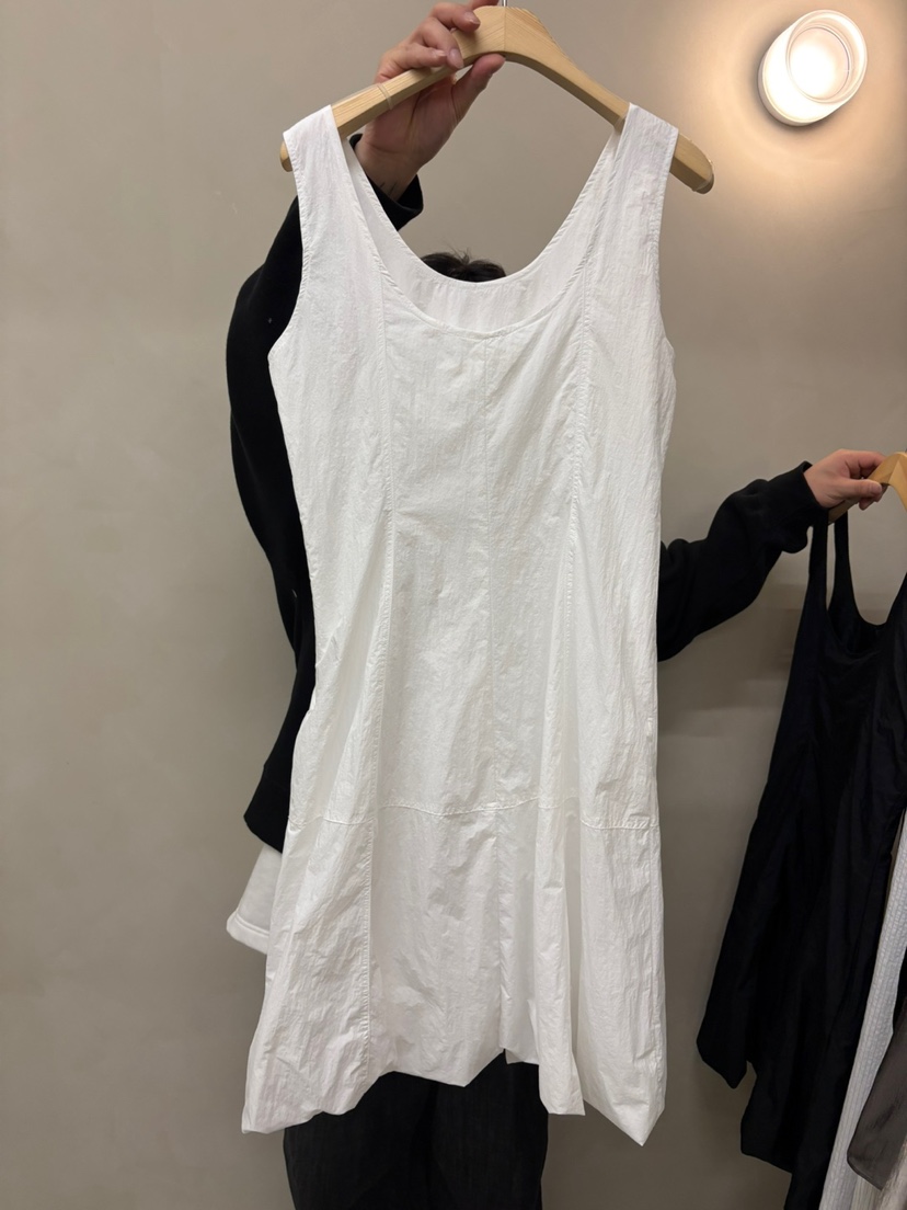 KONI東大門代購女裝新品25春夏休閑推薦人氣熱賣時尚連衣裙KONI連衣裙