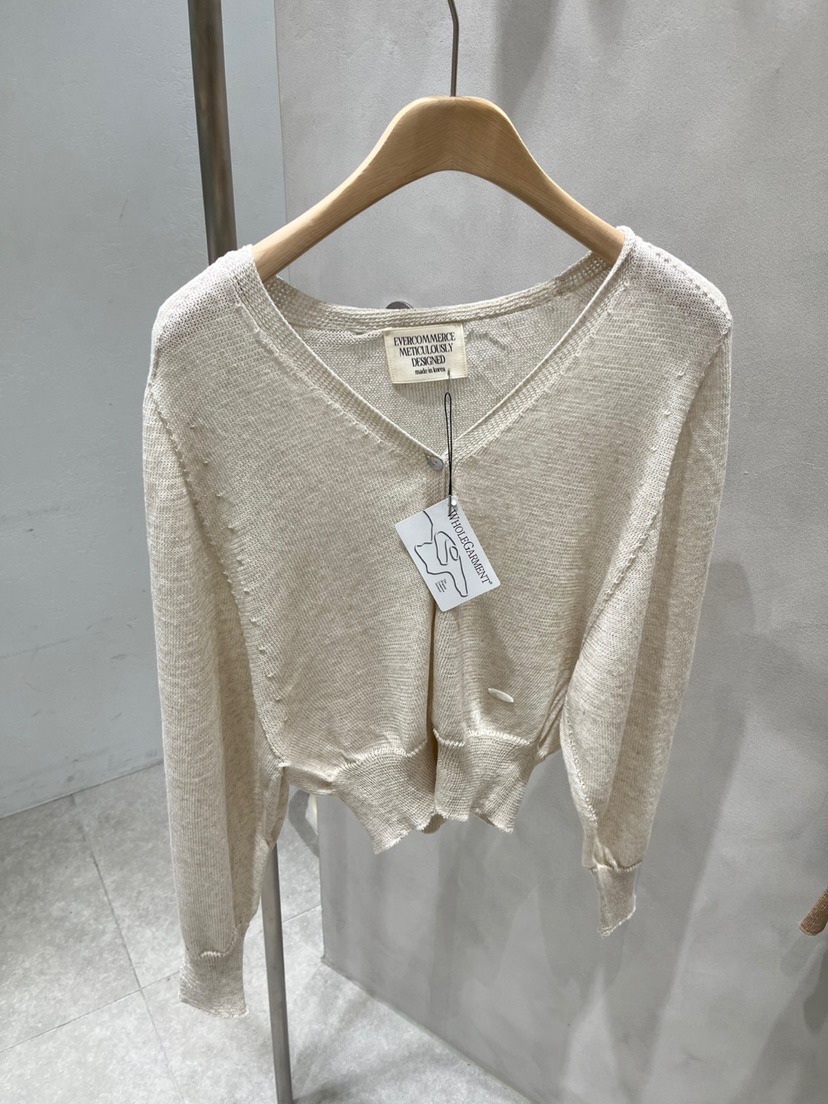 EVERCOMMERCE METICULOUSLY DESIGNED直郵韓國代購㊣女裝新品25春夏針織衫EVERCOMMERCE METICULOUSLY DESIGNED針織衫