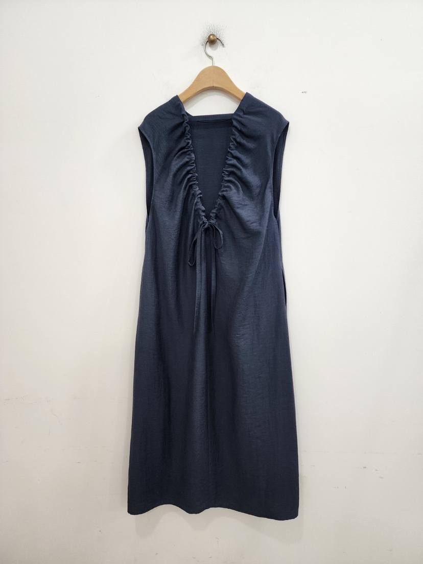 LE MIU韓國直郵㊣東大門實拍女裝新品時尚推薦25春夏連衣裙LE MIU連衣裙圖色2