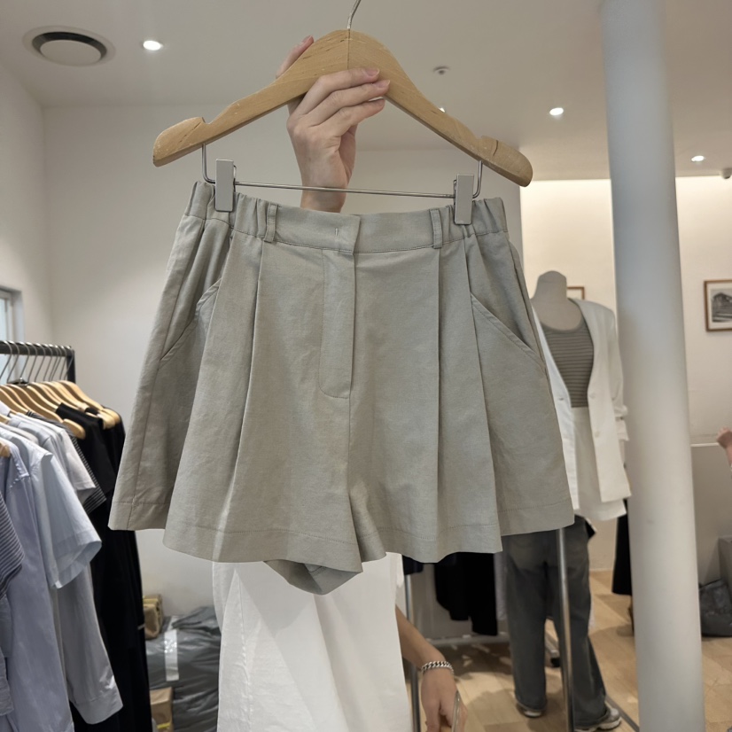 OVU韓國直郵㊣東大門實拍女裝新品25春夏時尚熱賣推薦短褲褶皺OVU短褲圖色2