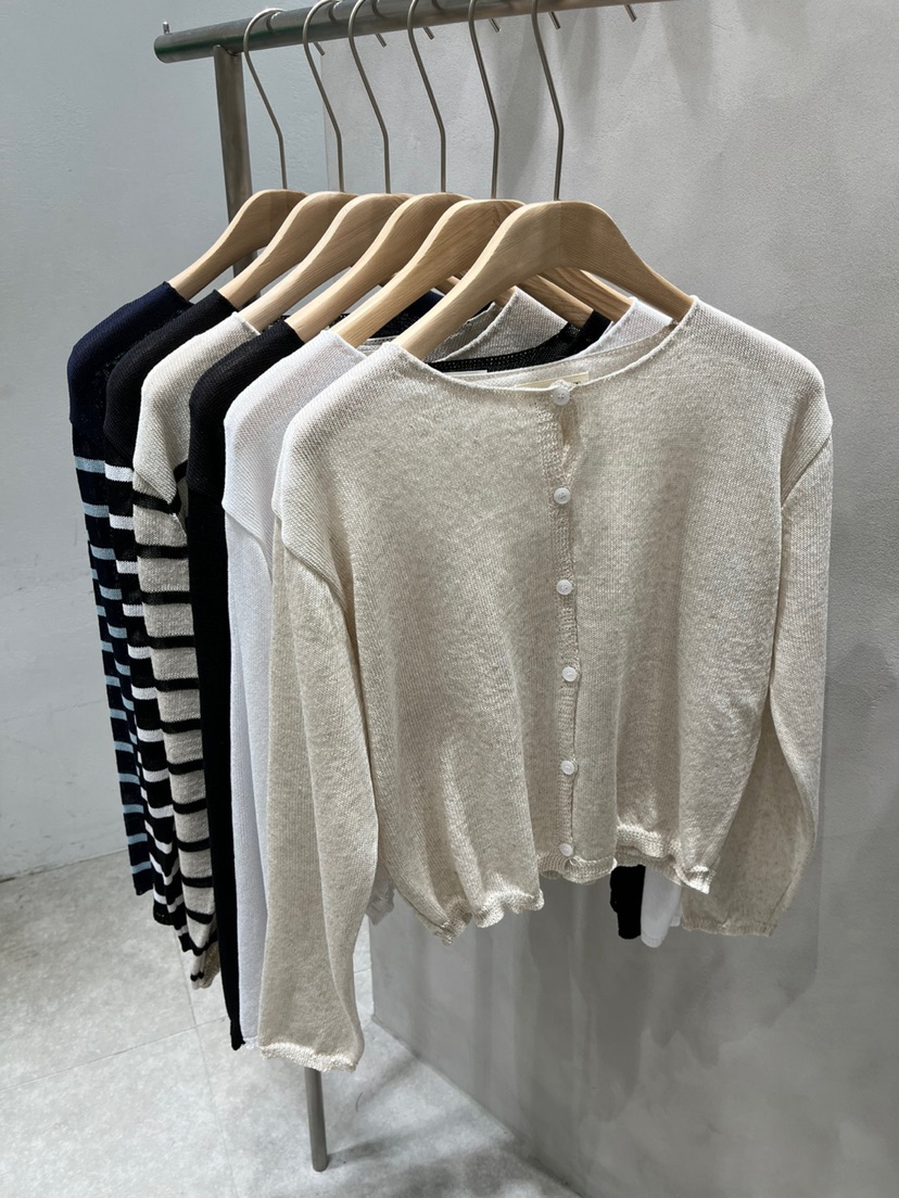 EVERCOMMERCE METICULOUSLY DESIGNED直郵韓國代購㊣女裝新品時尚針織衫開衫EVERCOMMERCE METICULOUSLY DESIGNED針織衫
