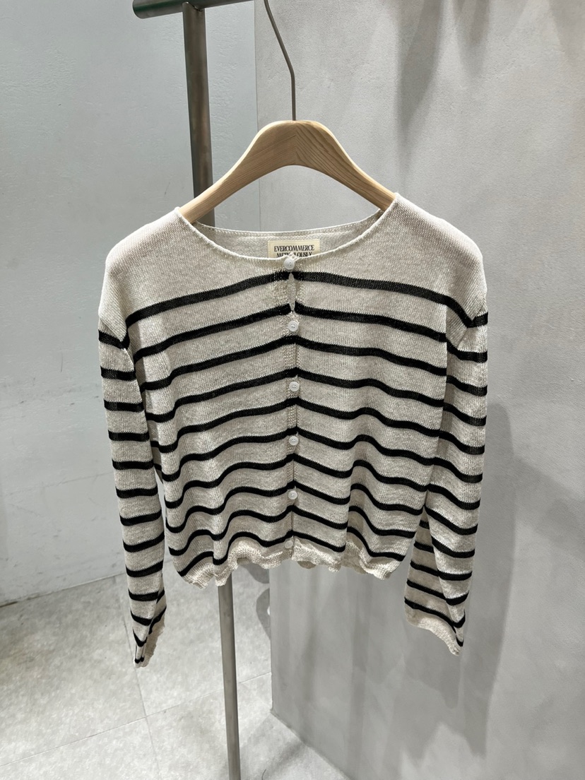 EVERCOMMERCE METICULOUSLY DESIGNED直郵韓國代購㊣女裝新品時尚針織衫開衫EVERCOMMERCE METICULOUSLY DESIGNED針織衫
