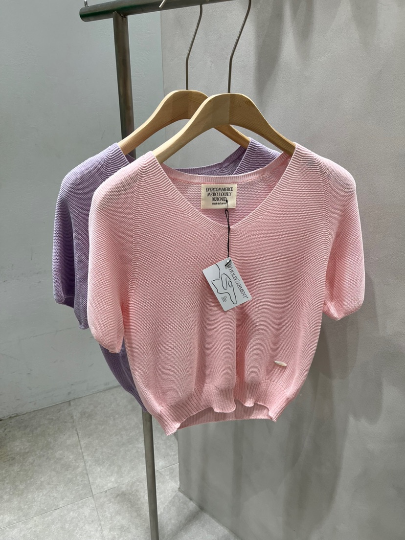 EVERCOMMERCE METICULOUSLY DESIGNED直郵韓國代購㊣女裝新品25春夏針織衫EVERCOMMERCE METICULOUSLY DESIGNED針織衫