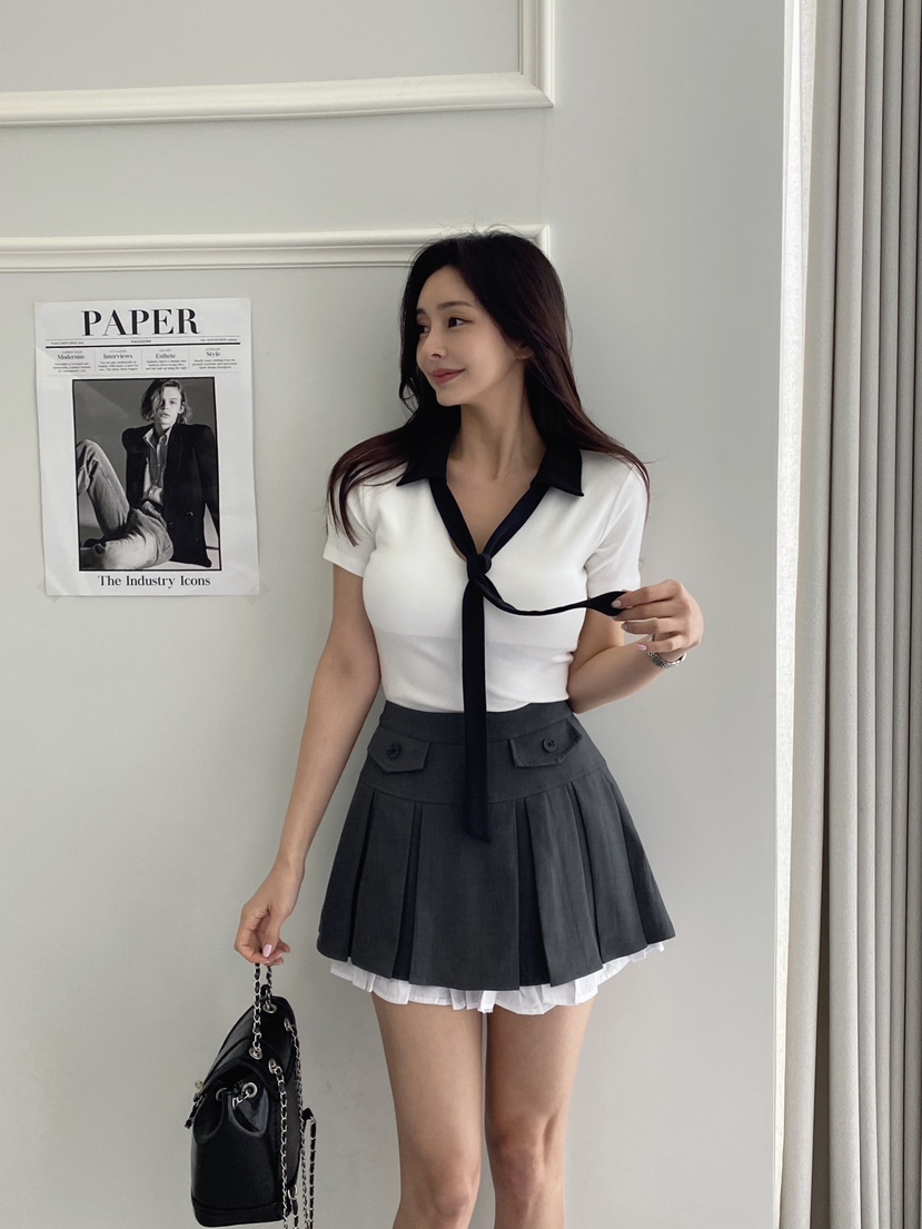 CLOTH韓國直郵㊣東大門實拍女裝新款推薦時尚熱賣25春夏T恤V領CLOTHT恤