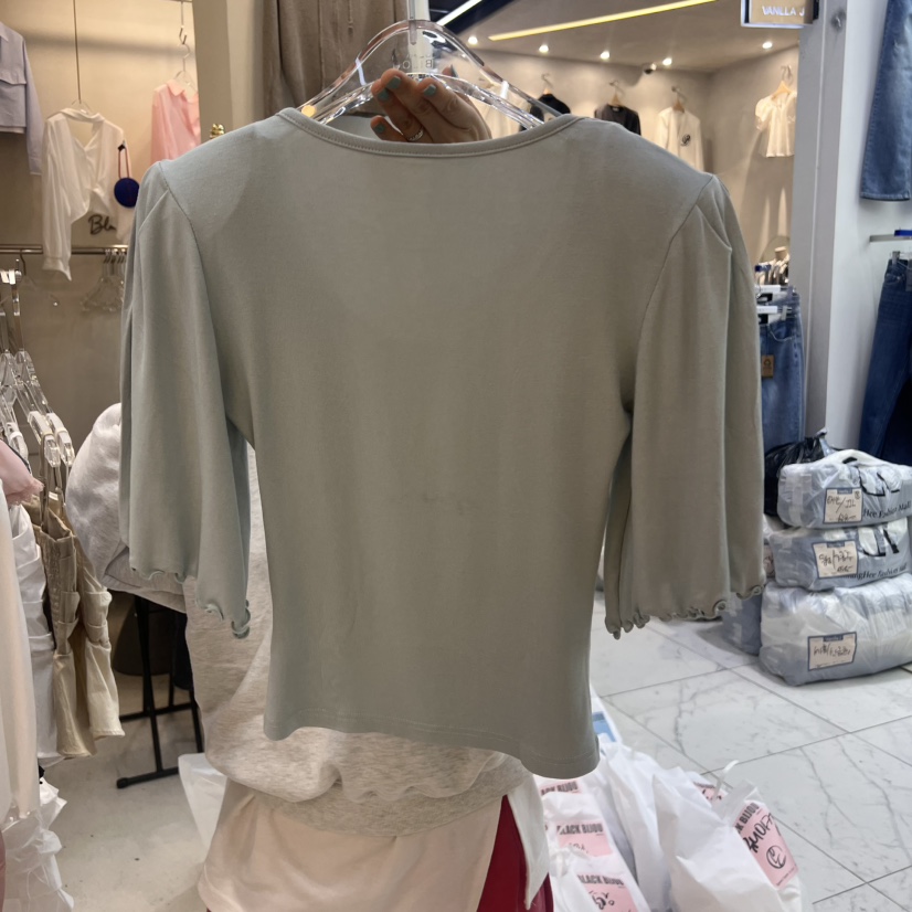 BLACK BIJOU韓國㊣直郵東大門代購女裝新品25春夏時尚推薦T恤BLACK BIJOUT恤