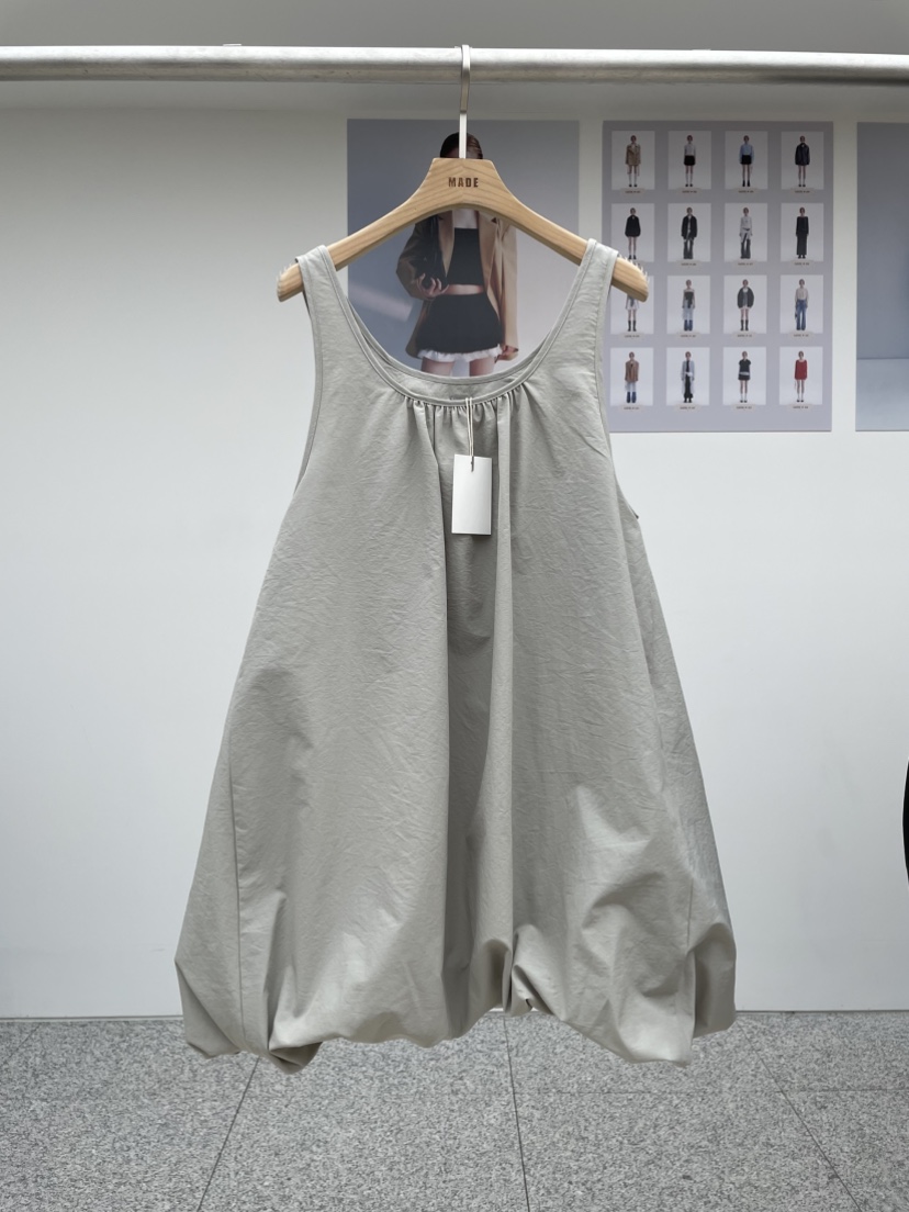 MADE-P韓國直郵㊣東大門實拍女裝新品推薦熱賣時尚休閑連衣裙MADE-P連衣裙圖色2