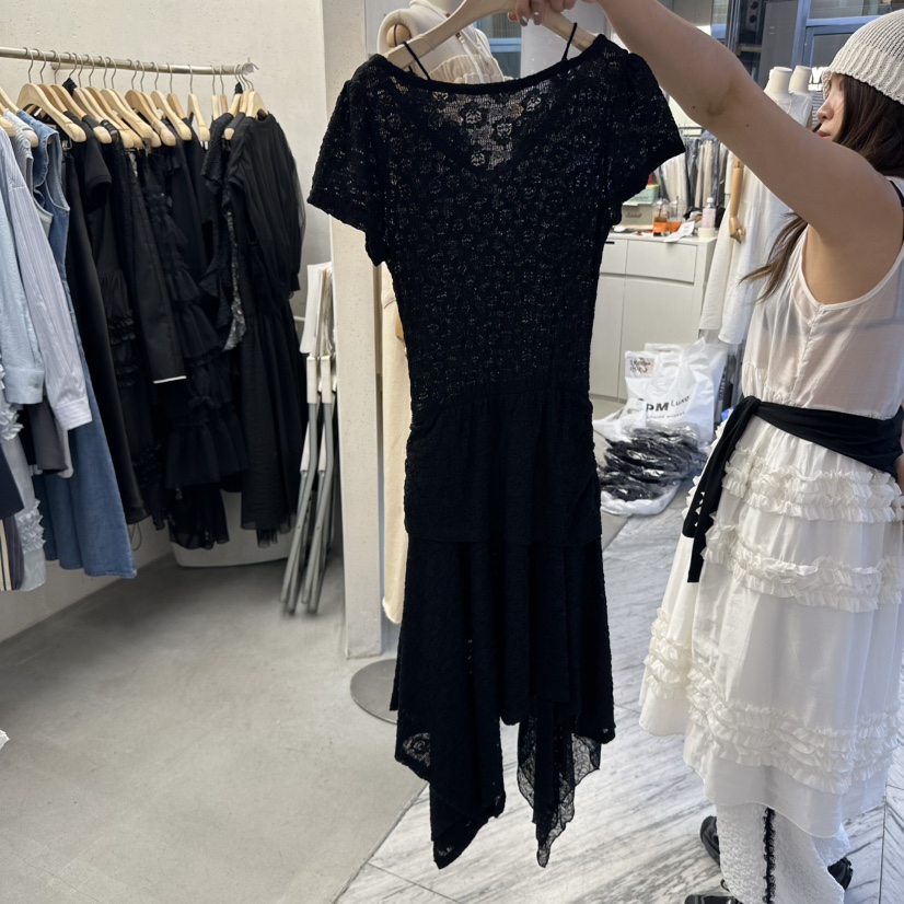 FOUNDATION韓國直郵㊣東大門實拍女裝新品推薦時尚連衣裙蕾絲FOUNDATION連衣裙