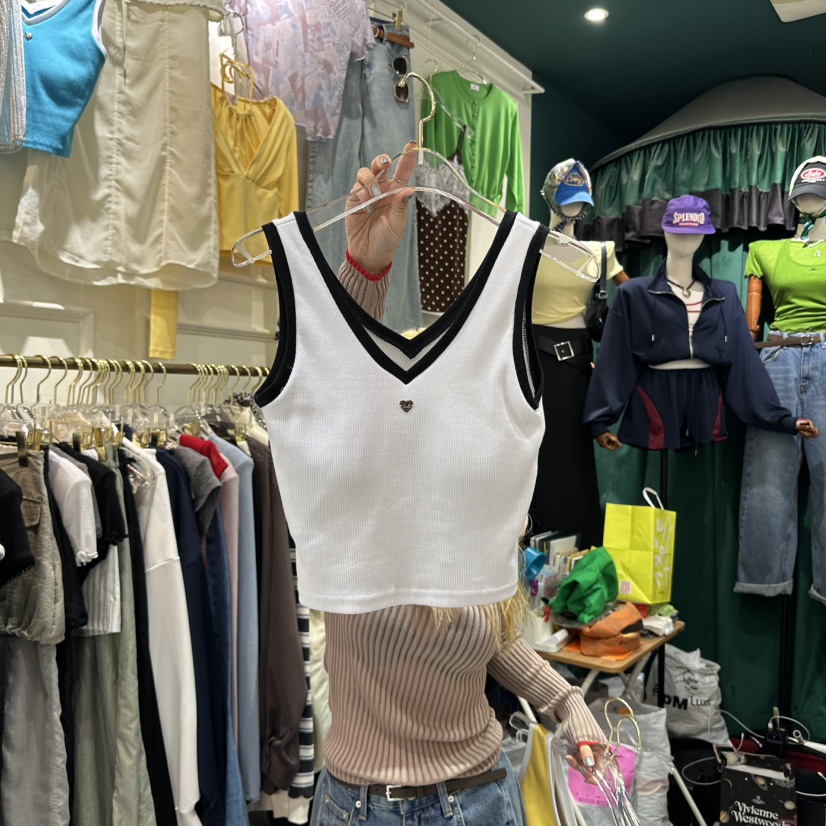 3COLOR(此品牌名稱會遭售假投訴,建議淘寶店鋪商品名稱中不要使用)直郵韓國代購㊣女裝新品休閑吊帶背心Three color吊帶/背心圖色3