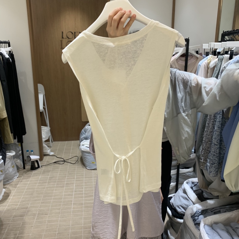 LOFN韓國直郵㊣東大門實拍女裝新品推薦人氣休閑熱賣時尚馬甲LOFN馬甲