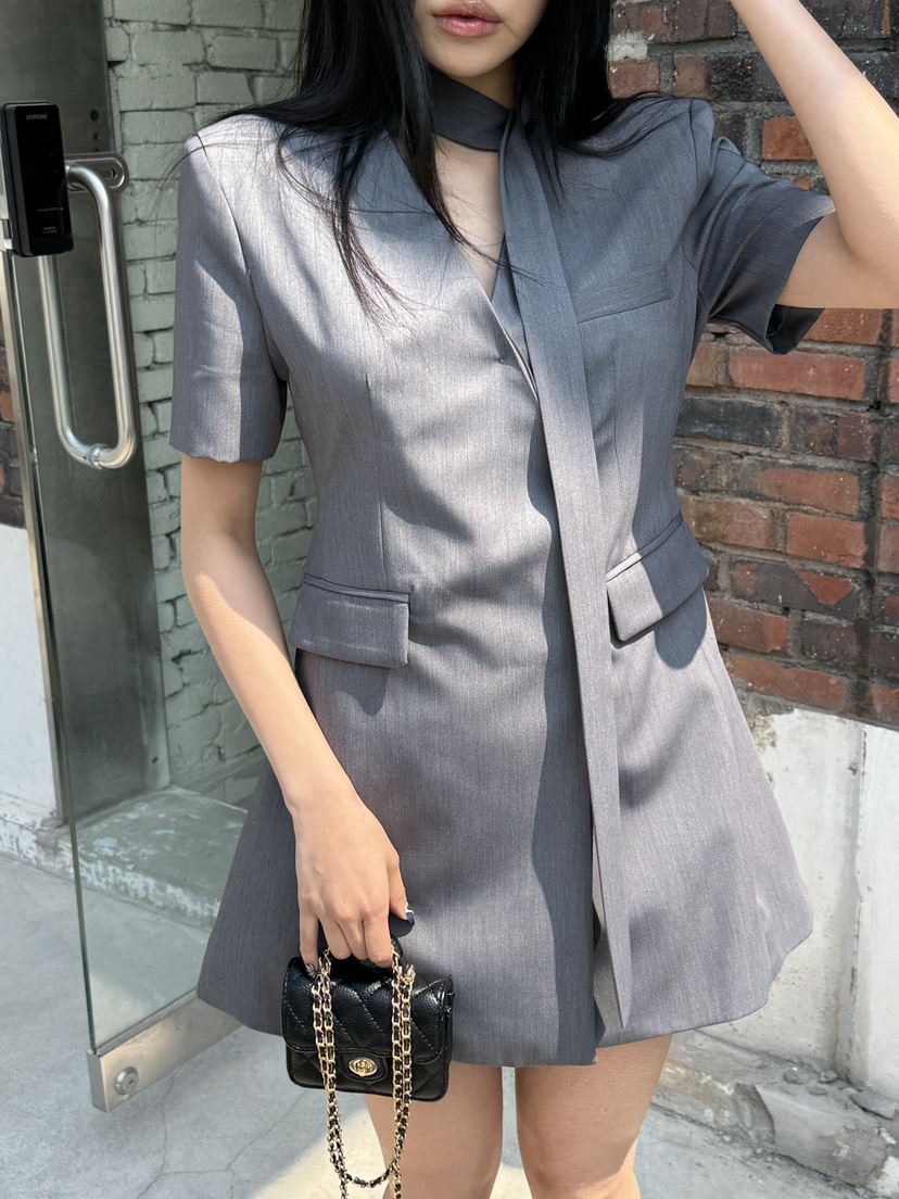 FOUREIGHT直郵韓國代購㊣女裝新款熱賣人氣25春夏連衣裙含脖帶FOUR EIGHT連衣裙
