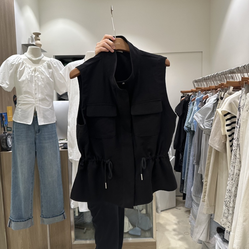 MELO直郵韓國代購㊣女裝新品25春夏時尚人氣推薦熱賣馬甲口袋MELO馬甲圖色2