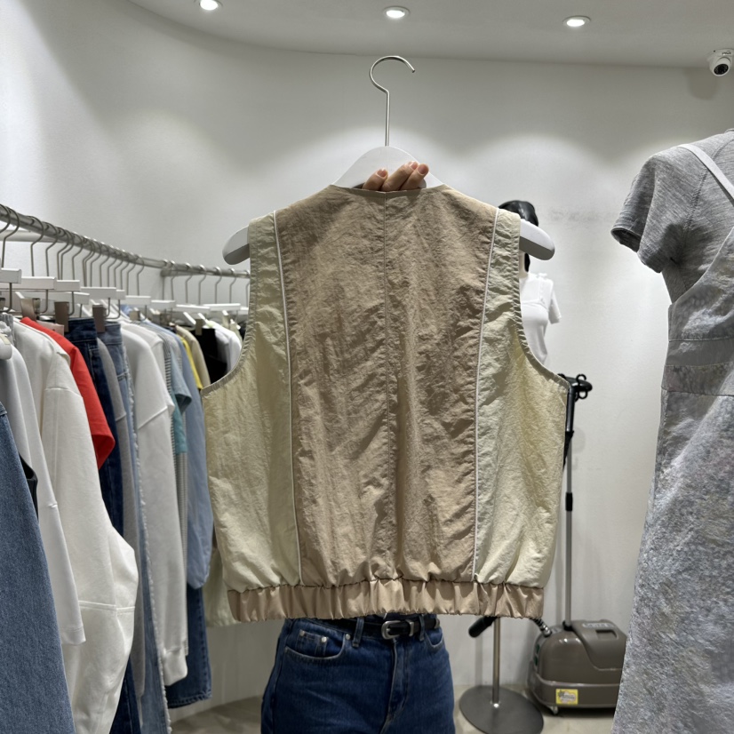 INNI韓國㊣直郵東大門代購女裝新款熱賣時尚人氣休閑推薦馬甲inni馬甲