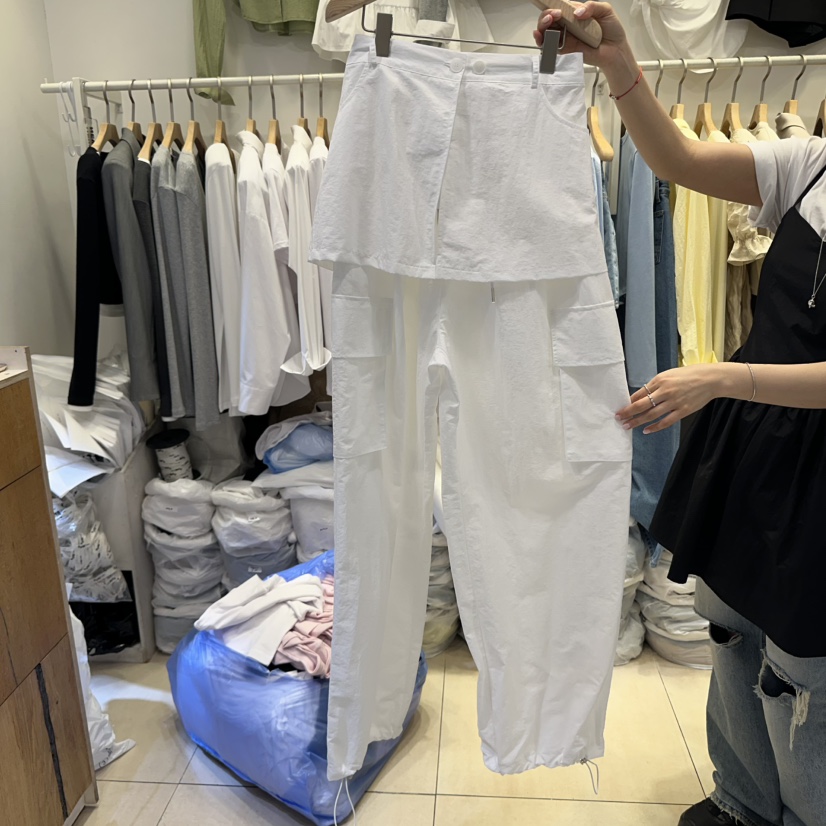 Q C韓國直郵㊣東大門實拍女裝新品休閑推薦熱賣裙褲工裝褲Republlc of qc裙褲